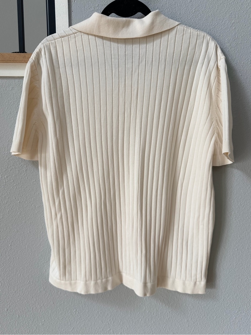 H&M Cream Regular-Fit Rib-Knit Button-Up Shirt - Size Medium - Picture 9 of 14